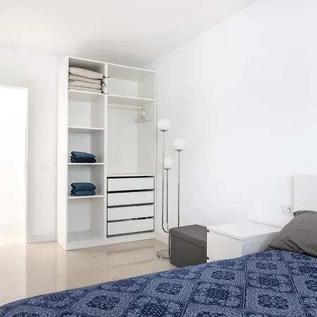 House Near The W Sea View, Jaca