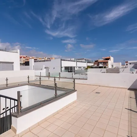 Holiday home House Near The W Sea View, Jaca