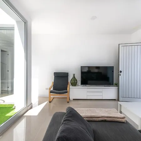 House Near The W Sea View, Jaca * Arico