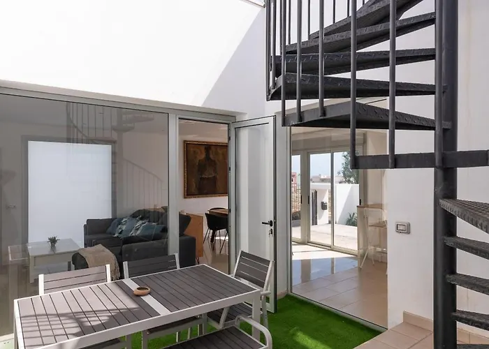 House Near The W Sea View, Jaca * Arico