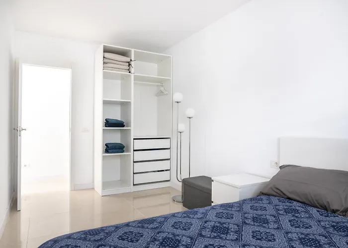 House Near The W Sea View, Jaca