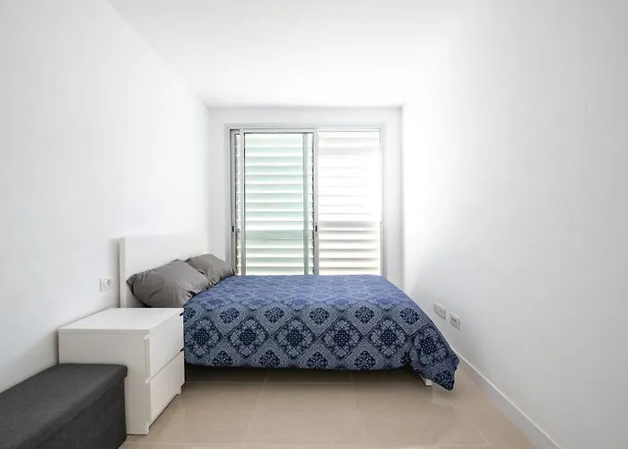 House Near The W Sea View, Jaca Semesterbostad *