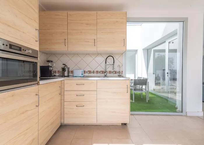 Semesterbostad House Near The W Sea View, Jaca *