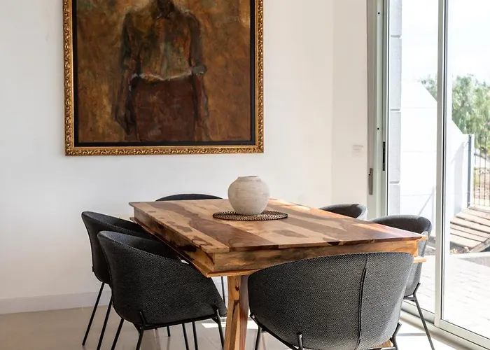 House Near The W Sea View, Jaca * Arico