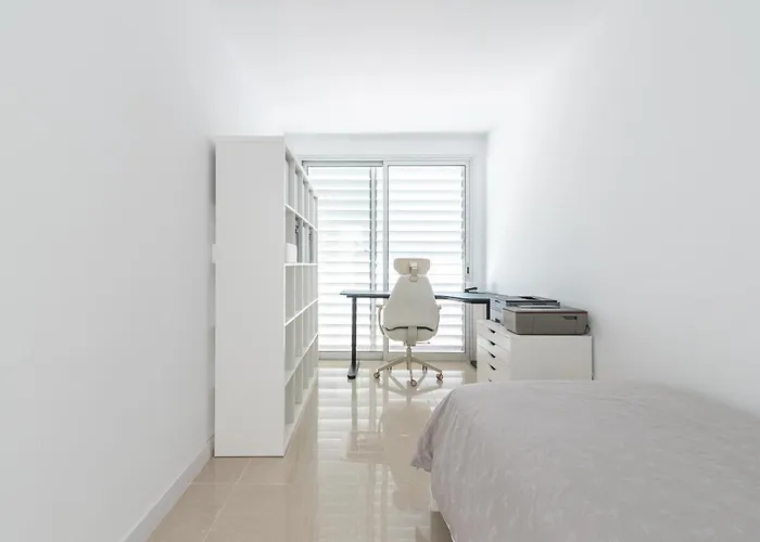 House Near The W Sea View, Jaca * Arico